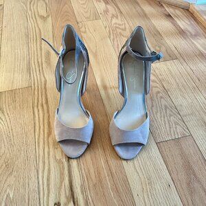 Jessica Simpson Sparkly Suede Open-Toe Heels Gray/Beige, Size 7